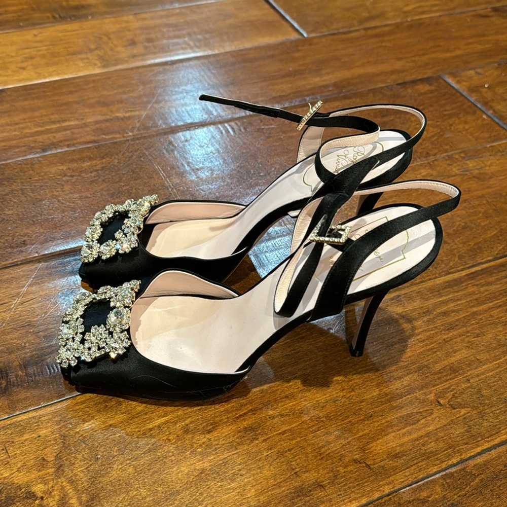 Roger Vivier Buckle Heel - Picture 7 of 10